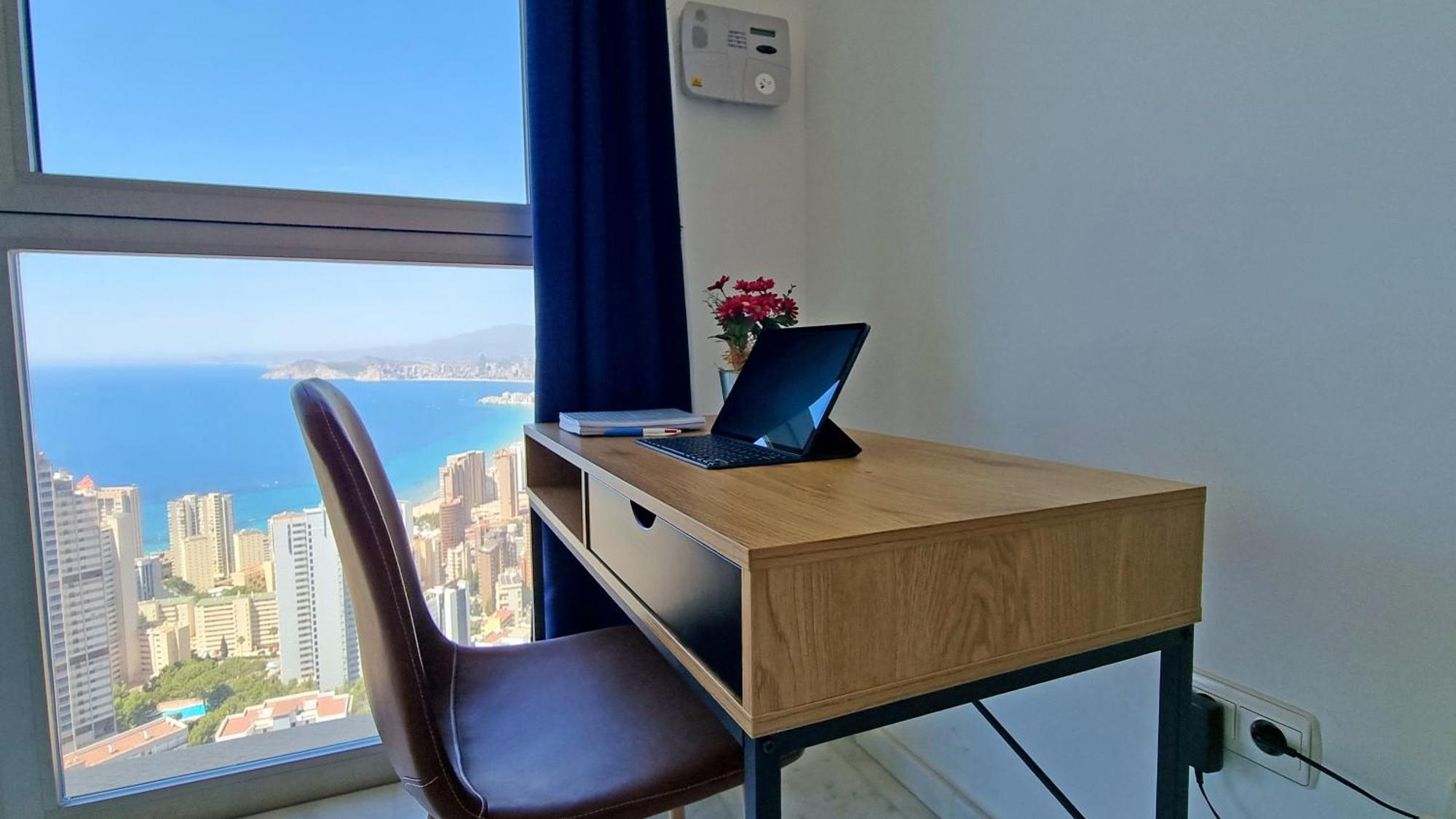 Highrise Apartment With Private Terrace & Sea Views - 34Th Floor Benidorm Exterior foto